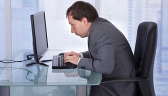 Las razones para el desarrollo de la osteocondrosis cervical